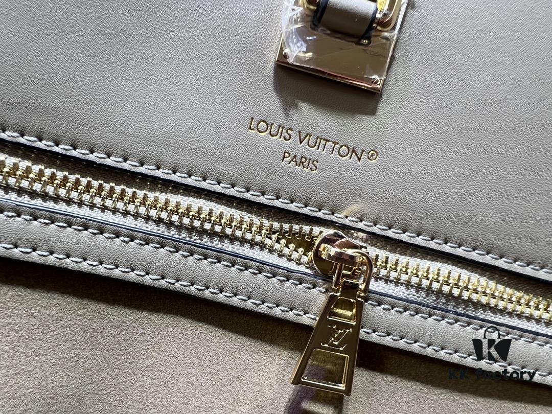 6930663c6e68136f4d9a47ee M12005 M12556 M12337 City Steamer Large Handbag