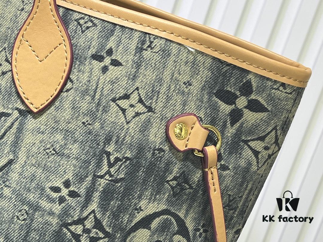 6930664e6e68136f4d9a4811 M45865 M40995 This Neverfull Medium Bag is crafted from Monogram Tiles canvas in a tote silhouette, accented with leather trim outlining the top and handles. The central LV Circle signature complements the watercolor-effect Monogram pattern, while the printed zip pouch can be removed for separate use.