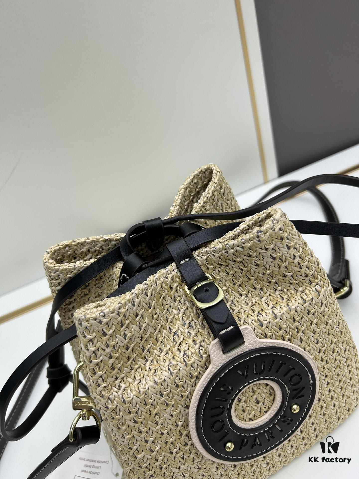 6930666d6e68136f4d9a484e New Small LV NOE PURSE Bucket Bag in Raffia Leather