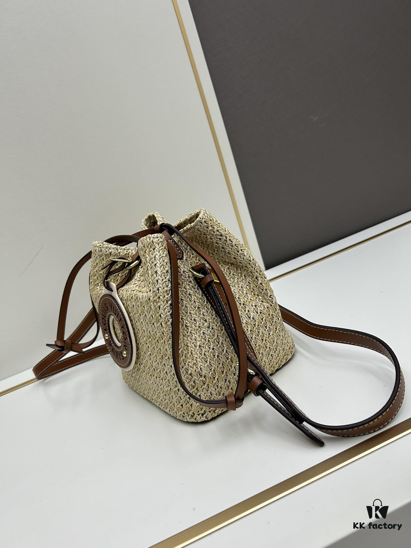 693066726e68136f4d9a4854 New Small LV NOE PURSE Bucket Bag in Raffia Leather