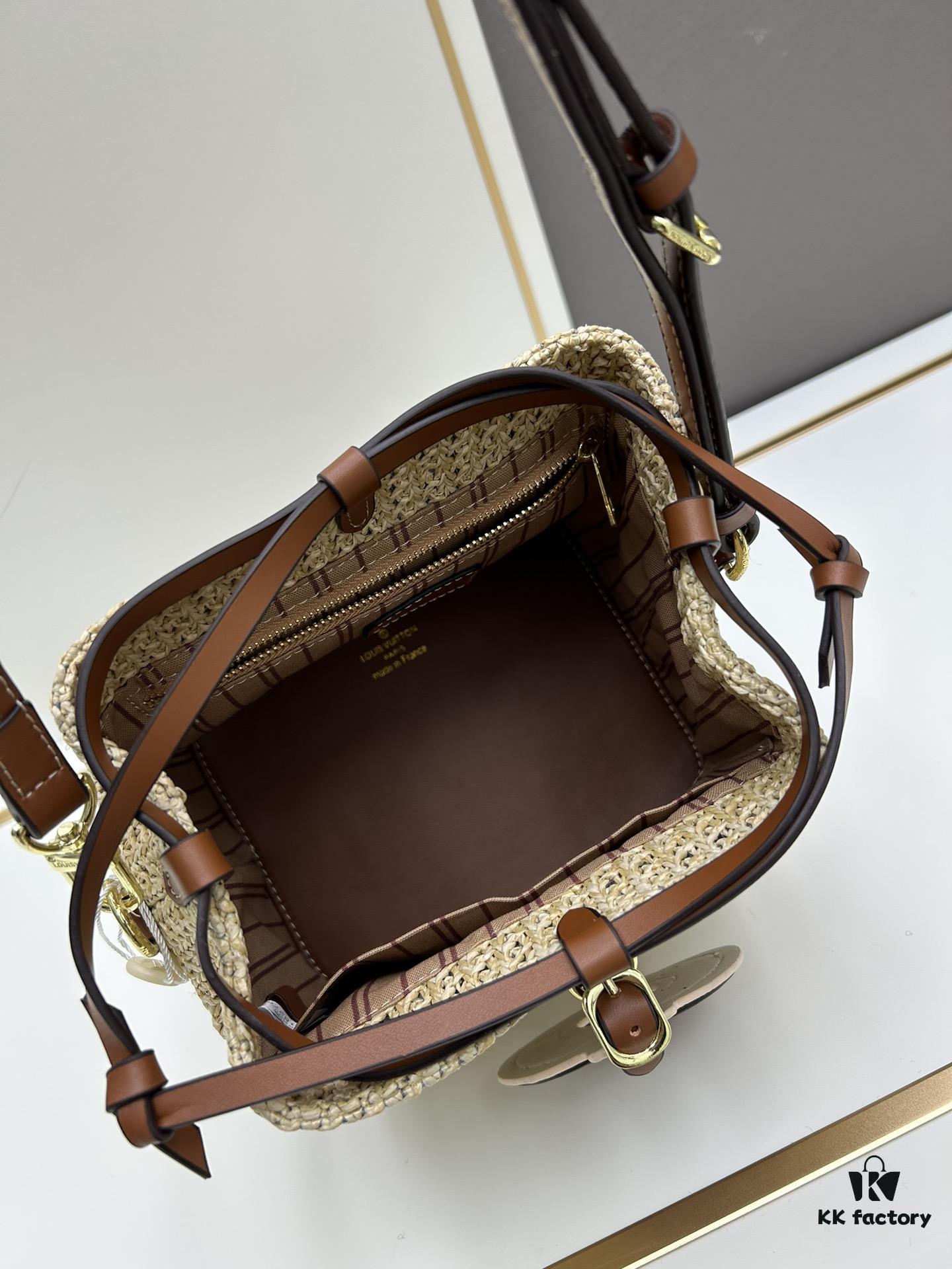 693066726e68136f4d9a4857 New Small LV NOE PURSE Bucket Bag in Raffia Leather