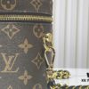 M47125 Vanity Chain Pouch