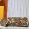 693066986e68136f4d9a48a7 M45865 M40995 This Neverfull Medium Handbag is crafted from Monogram Tiles canvas in a tote silhouette, accented with leather trim that defines the top and handles. The central LV Circle signature pairs playfully with the watercolor-effect Monogram pattern, while the printed zip pouch can be removed for separate use.