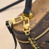 693066a66e68136f4d9a48be Upgraded Original M47125 M42264 Vanity Chain Pouch
