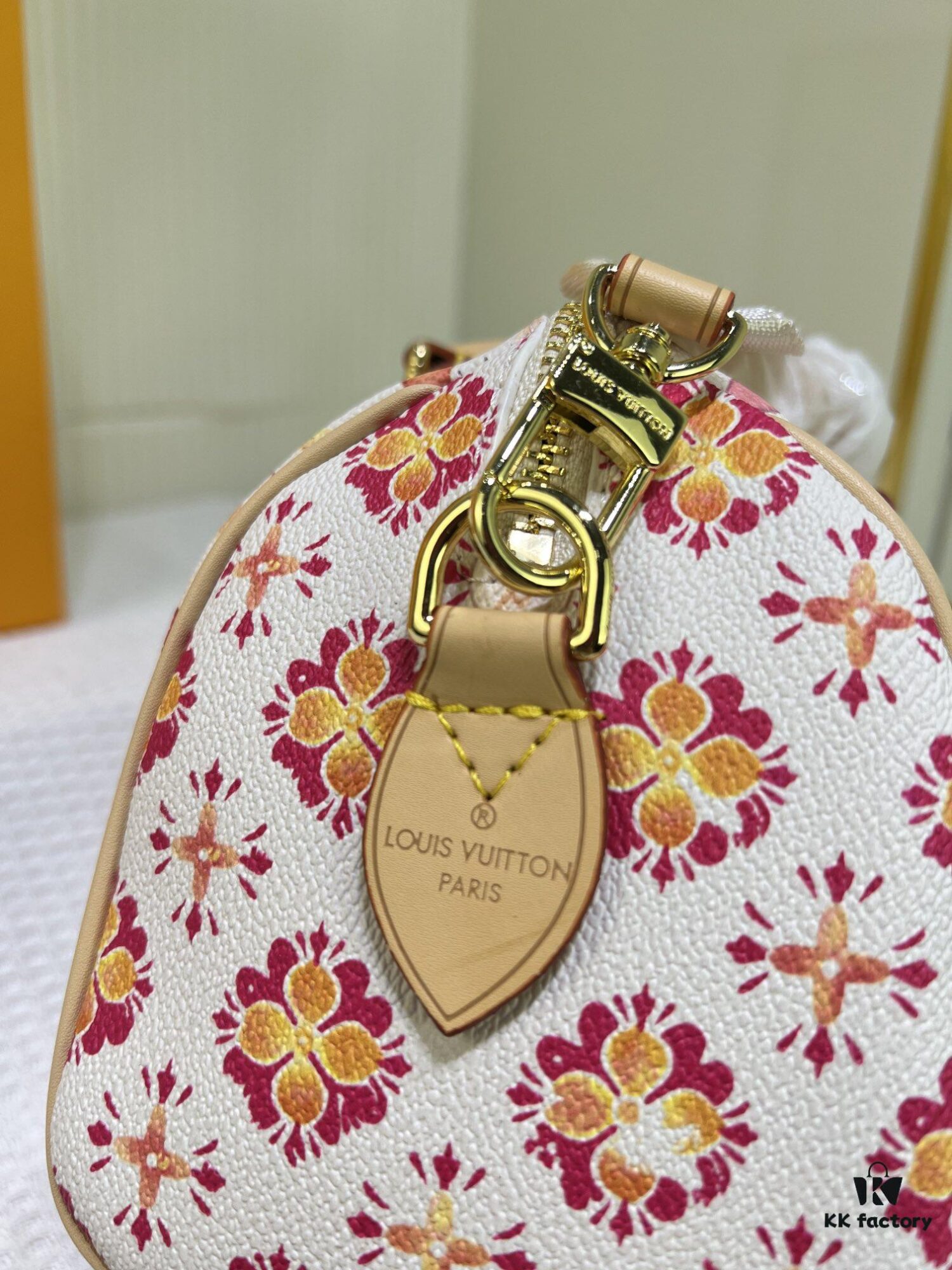 693066db6e68136f4d9a4916 M11264 Speedy Bandoulière 25 Handbag