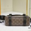 6930676f6e68136f4d9a4a11 M46972 Vintage Flower, Black Flower LV Trail Messenger Bag