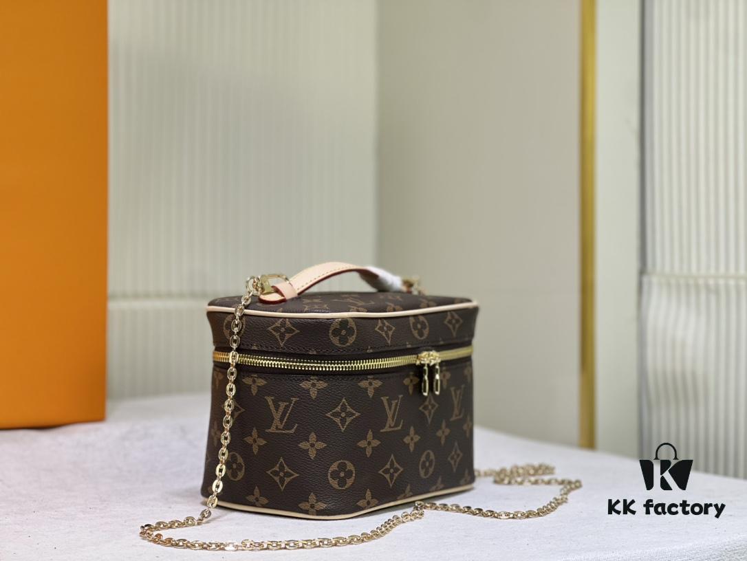 693067a56e68136f4d9a4a72 M44495 42263Nice Mini Cosmetic Case