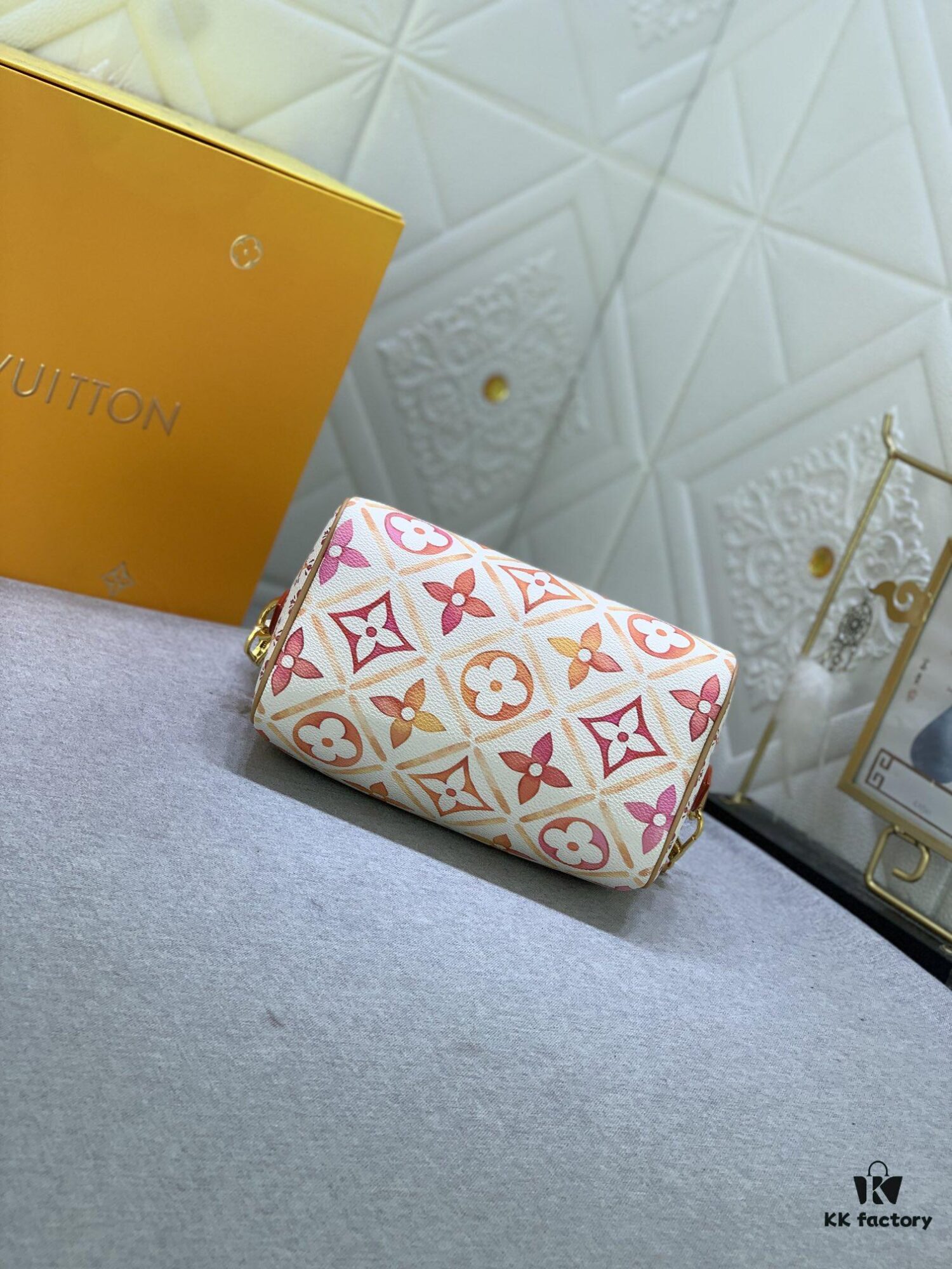 693067bc6e68136f4d9a4a9c Upgraded Original M11209 M46234 Speedy Bandoulière 20 Handbag from the LV By The Pool Collection