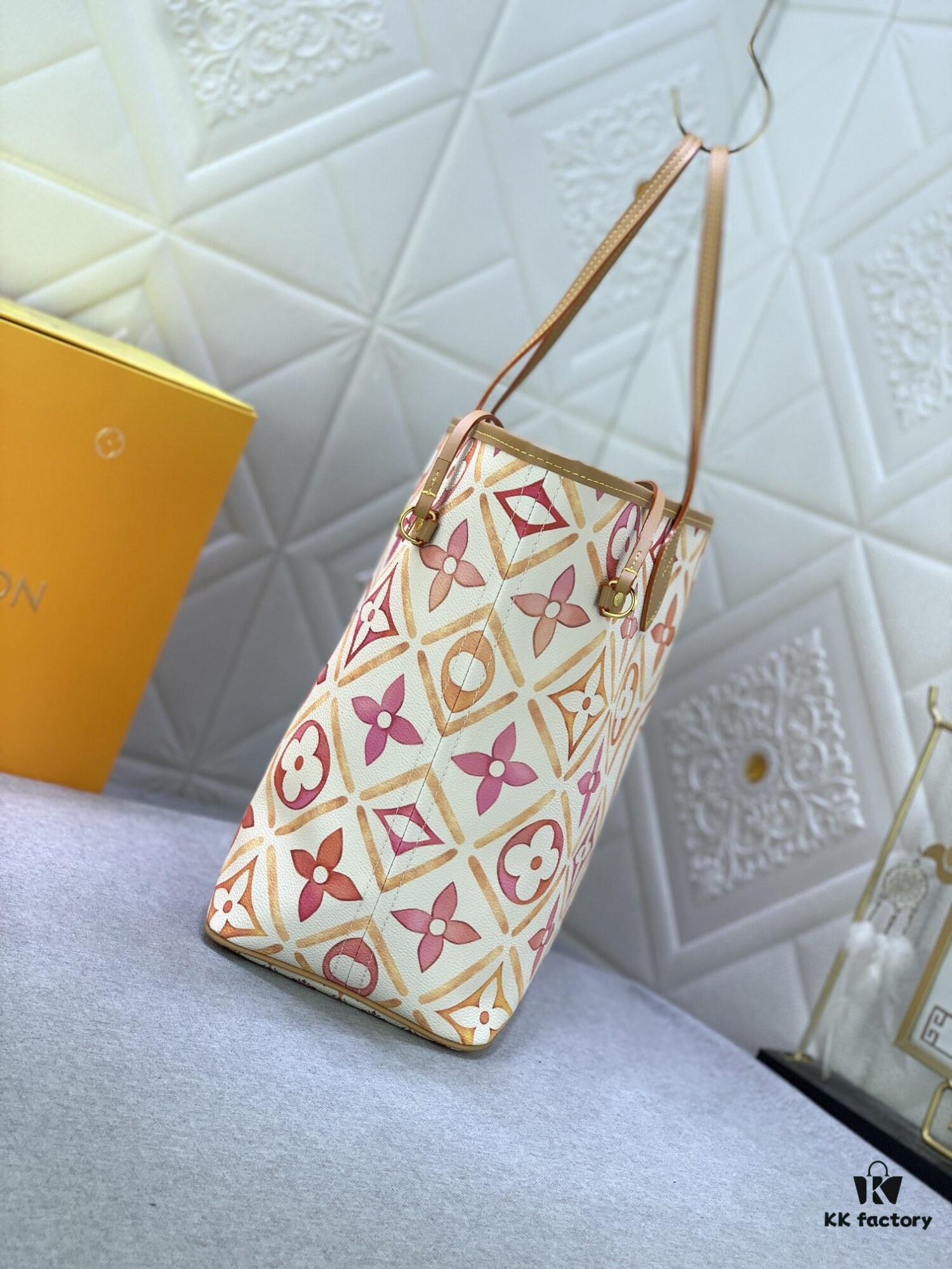 693067c96e68136f4d9a4aaf Upgraded Original M25317 M11263 M40995 This Medium Neverfull Tote Bag Features a Monogram Tiles Canvas Construction with Leather Trims Defining the Top and Handles