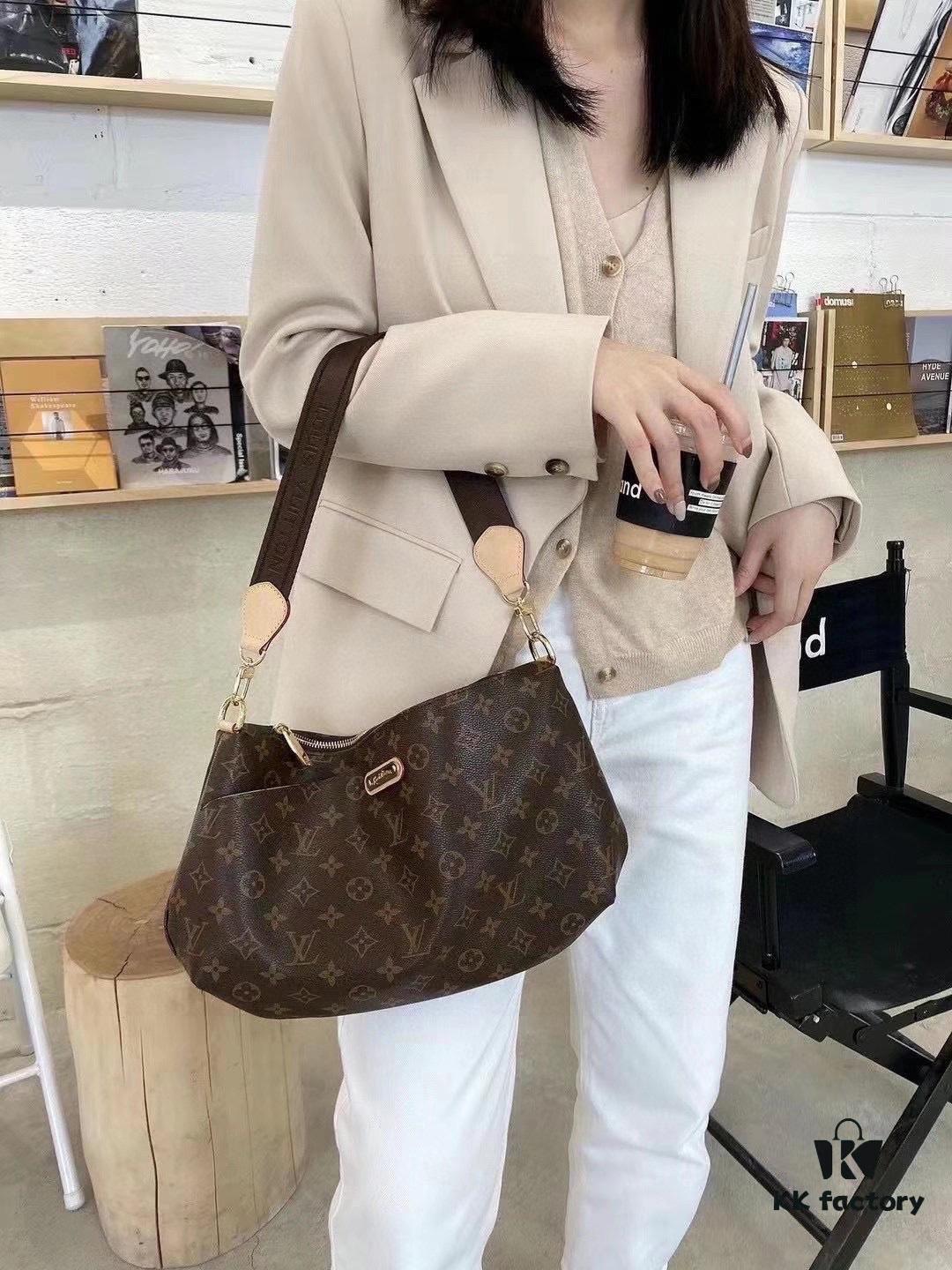 693067d76e68136f4d9a4ac5 Authentic LV M40719 Genuine Leather Popular Bag, Size: 30 x 16, Korean Vintage Style, Trendy and Practical
