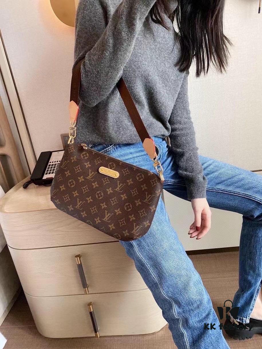 693067da6e68136f4d9a4ac9 Authentic LV M40719 Genuine Leather Popular Bag, Size: 30 x 16, Korean Vintage Style, Trendy and Practical