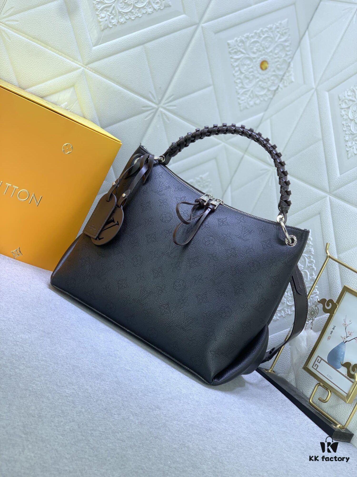 693067e96e68136f4d9a4add Upgraded Original M56073 M56084 Beaubourg Hobo Medium Handbag