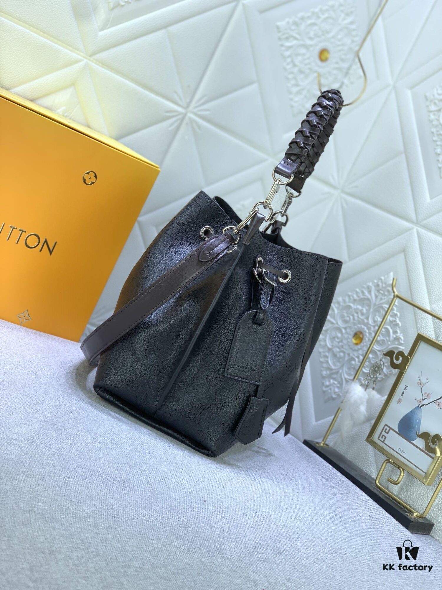 693067fa6e68136f4d9a4af6 Upgraded Original M59554 Full Leather Bucket Bag Series MURIA Handbag M55800 Muria Tote