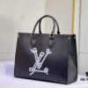 693068116e68136f4d9a4b13 OnTheGo Medium Bag M24834 M45039