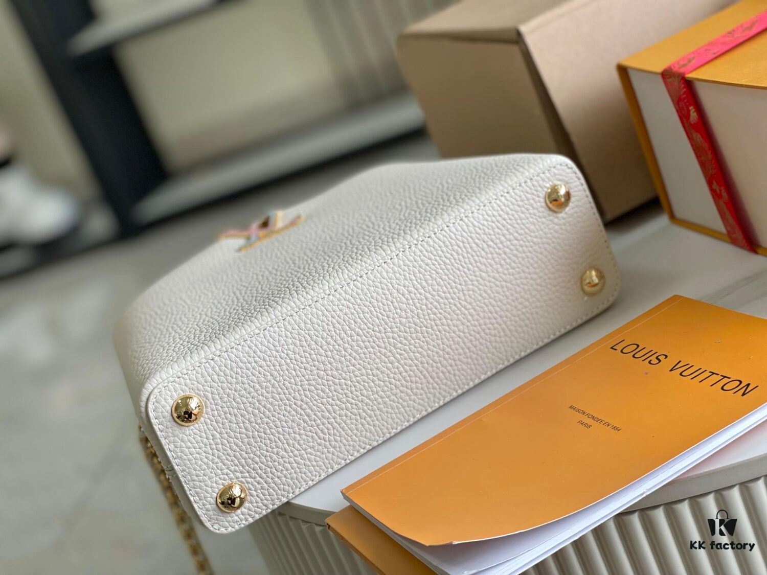 Premium Full Leather Set [Top Grade Original Leather M23082 Small Size 💋 M23083 Mother-of-Pearl White Shell Closure]