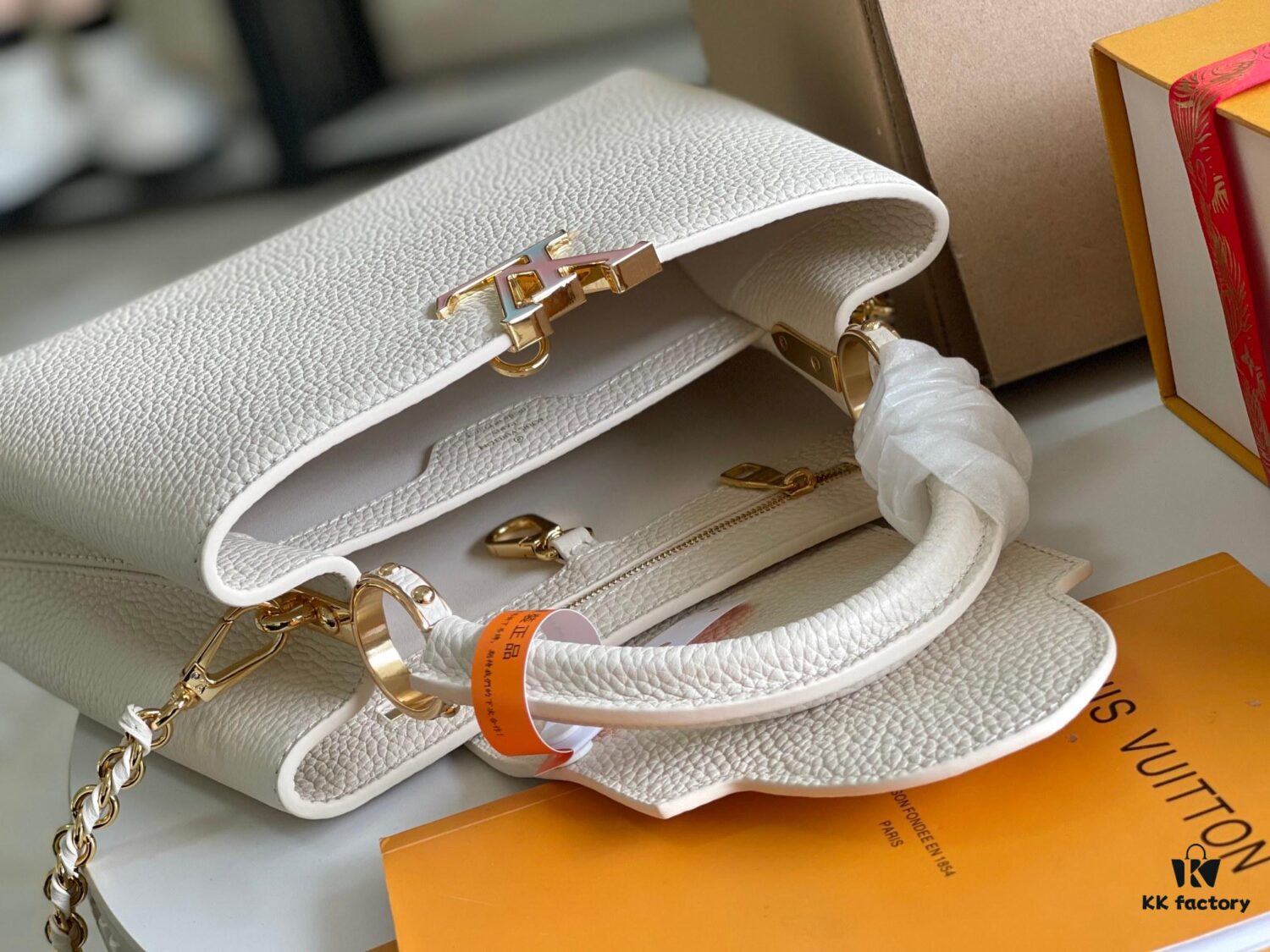 Premium Full Leather Set [Top Grade Original Leather M23082 Small Size 💋 M23083 Mother-of-Pearl White Shell Closure]