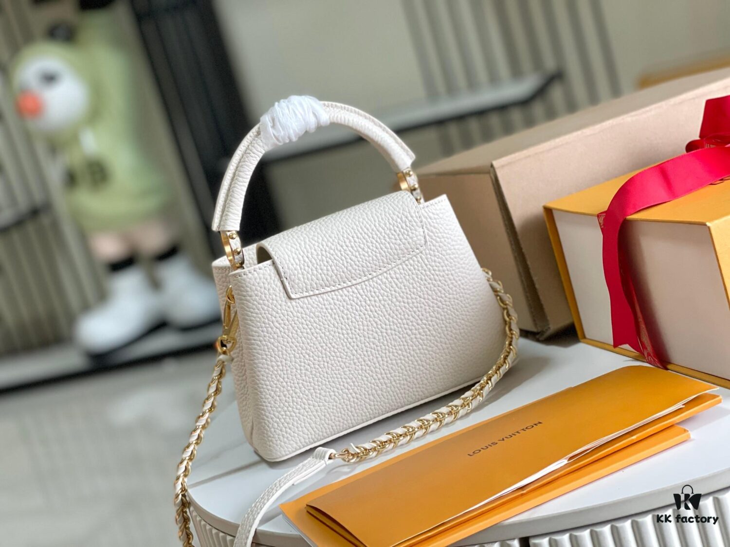 693068b66e68136f4d9a4c0f Supreme Grade Full Set Packaging 【Premium Original Factory Leather 💋 M23082 Cream White Rainbow Abalone Button】