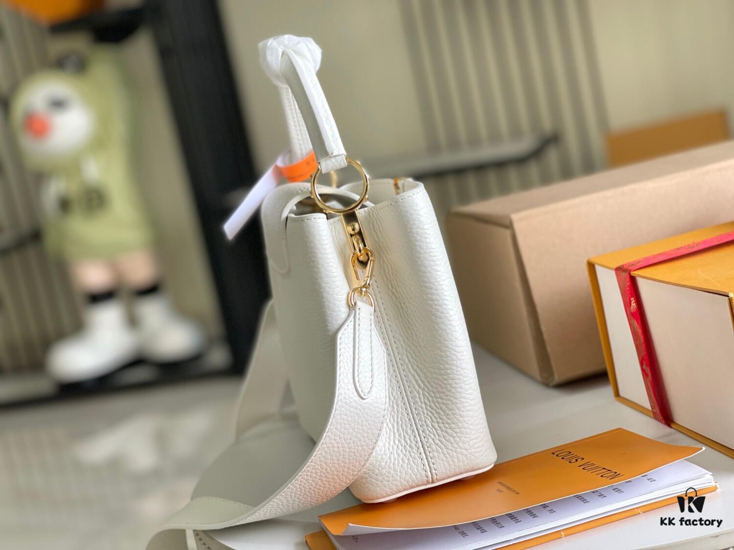 693068db6e68136f4d9a4c48 Supreme Grade Full Set Packaging 【Premium Original Leather M23456💋 M59434 White with Gold Buckle】