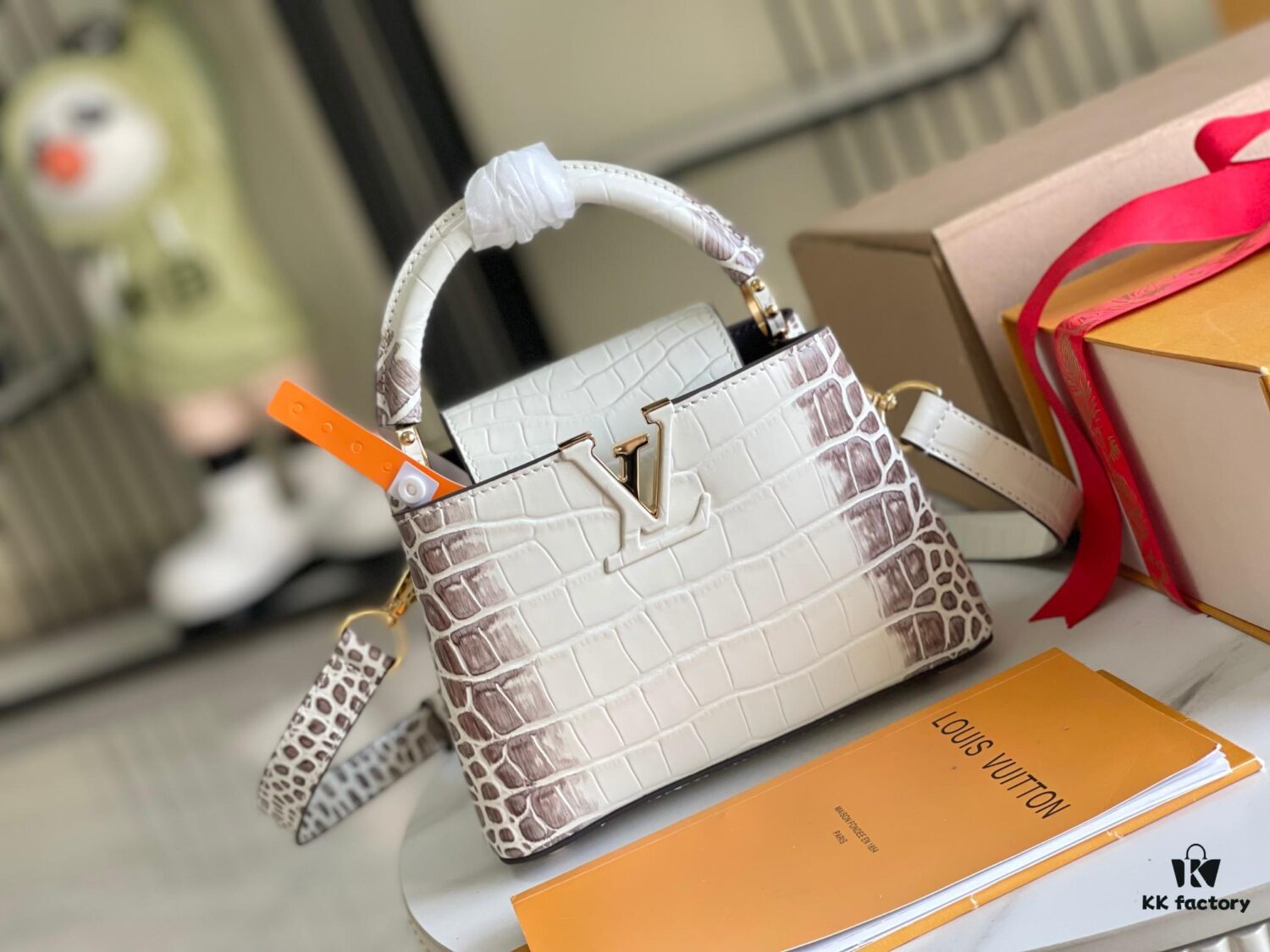 693068e26e68136f4d9a4c52 Top Grade Full Set Packaging 【Premium Original Factory Leather M22002💋 N98156 Matte White Himalaya Gold Hardware】