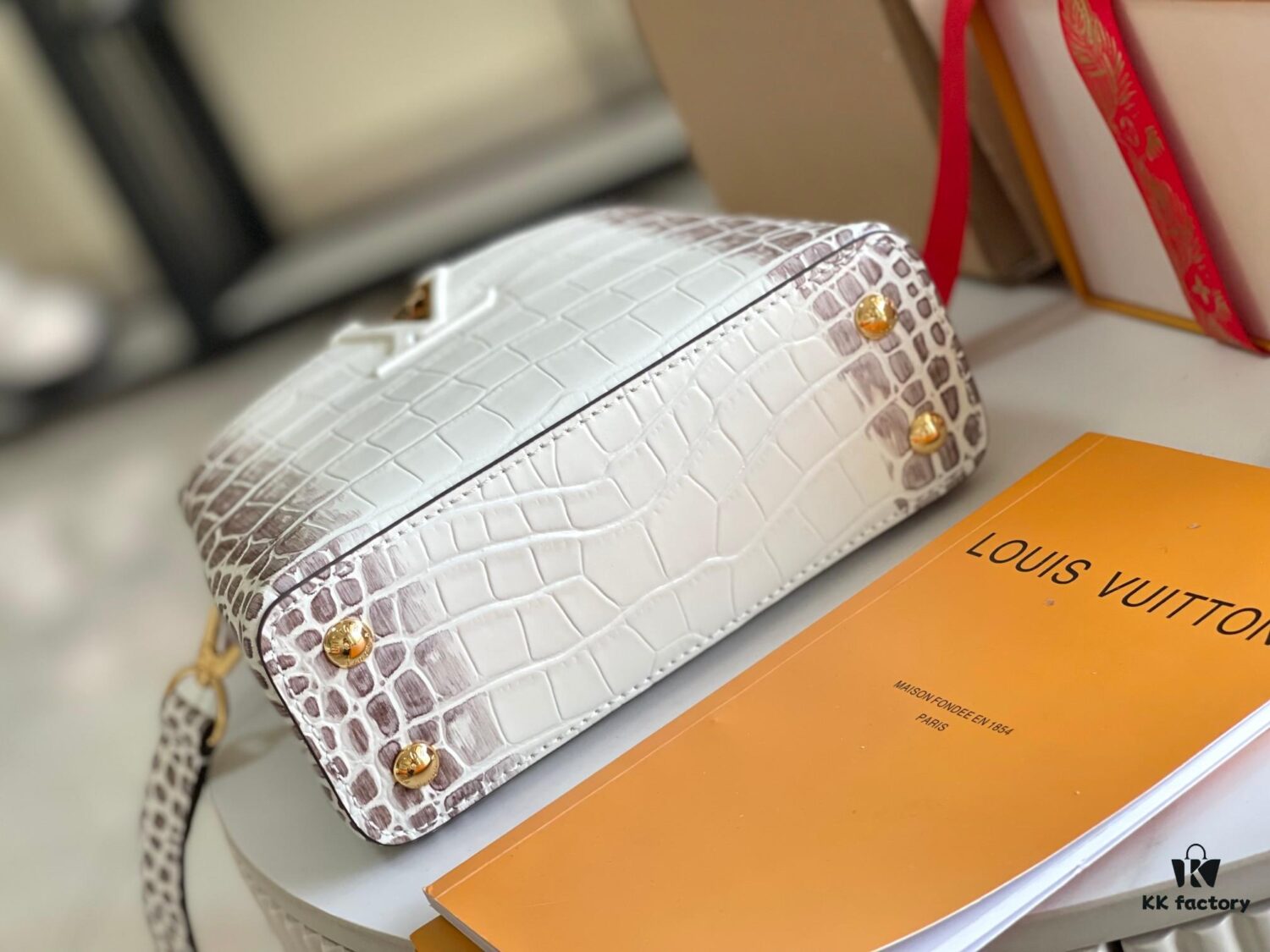 693068e36e68136f4d9a4c56 Top Grade Full Set Packaging 【Premium Original Factory Leather M22002💋 N98156 Matte White Himalaya Gold Hardware】