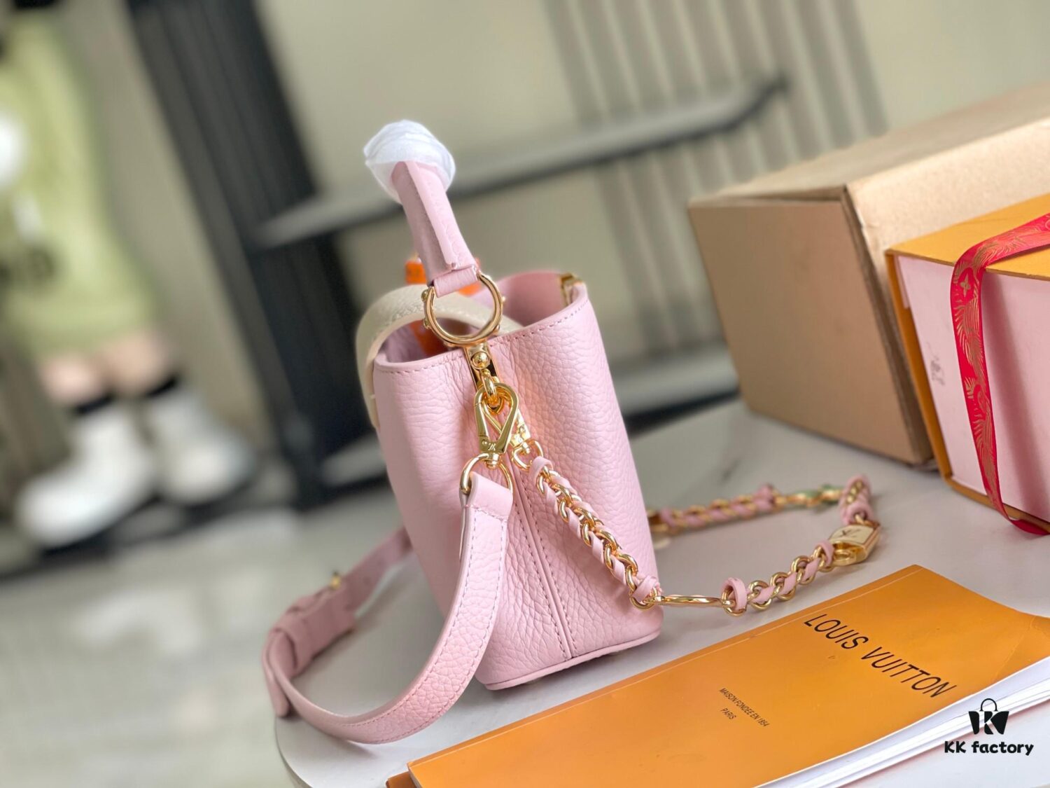693068fc6e68136f4d9a4c81 Supreme Grade Full Set Packaging 【Top Quality Original Factory Leather M23950💋 M23951 Pink with Beige Gold Upgraded Hardware】【Capucines Mini Handbag】