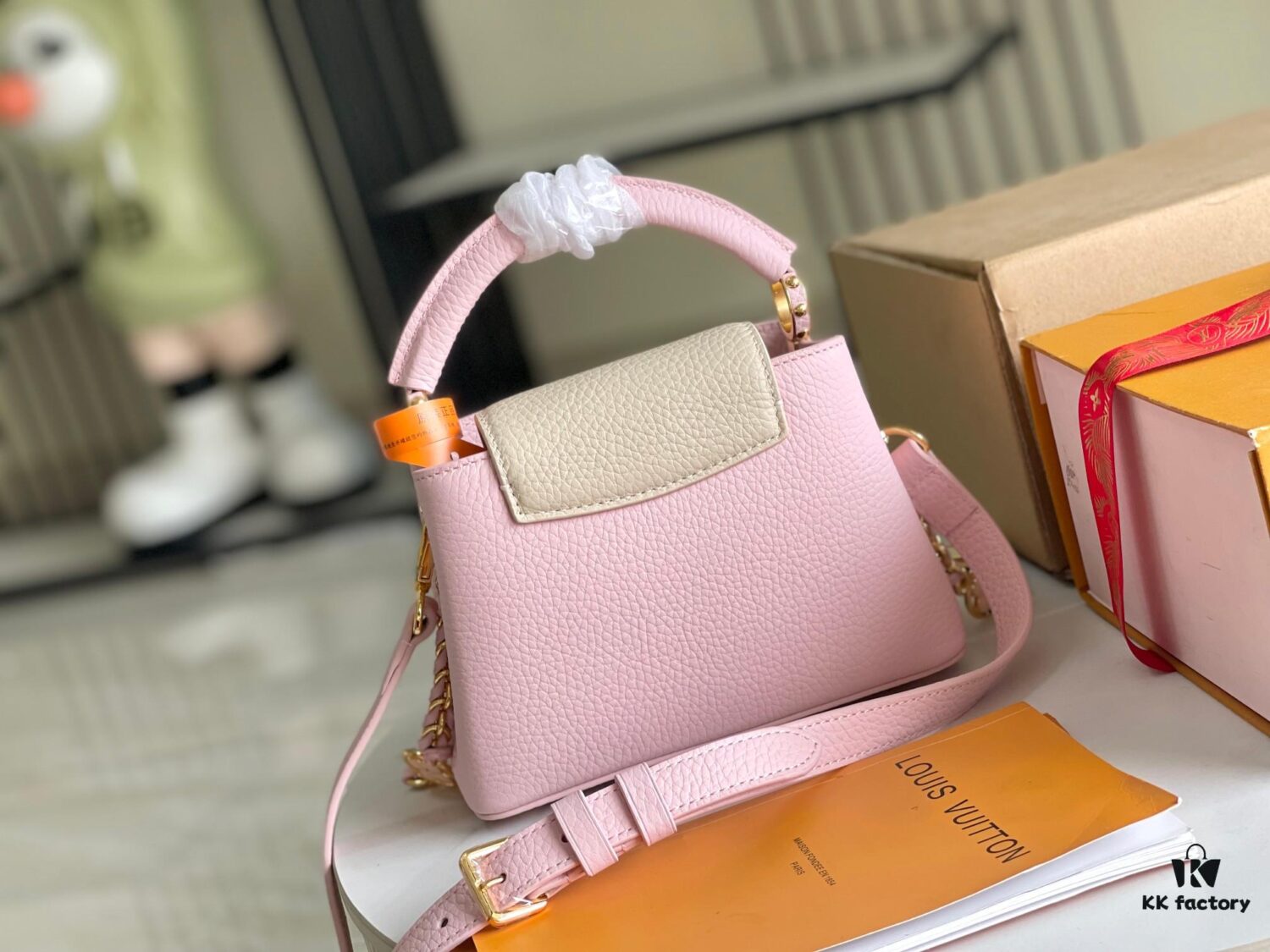 693068fc6e68136f4d9a4c83 Supreme Grade Full Set Packaging 【Top Quality Original Factory Leather M23950💋 M23951 Pink with Beige Gold Upgraded Hardware】【Capucines Mini Handbag】