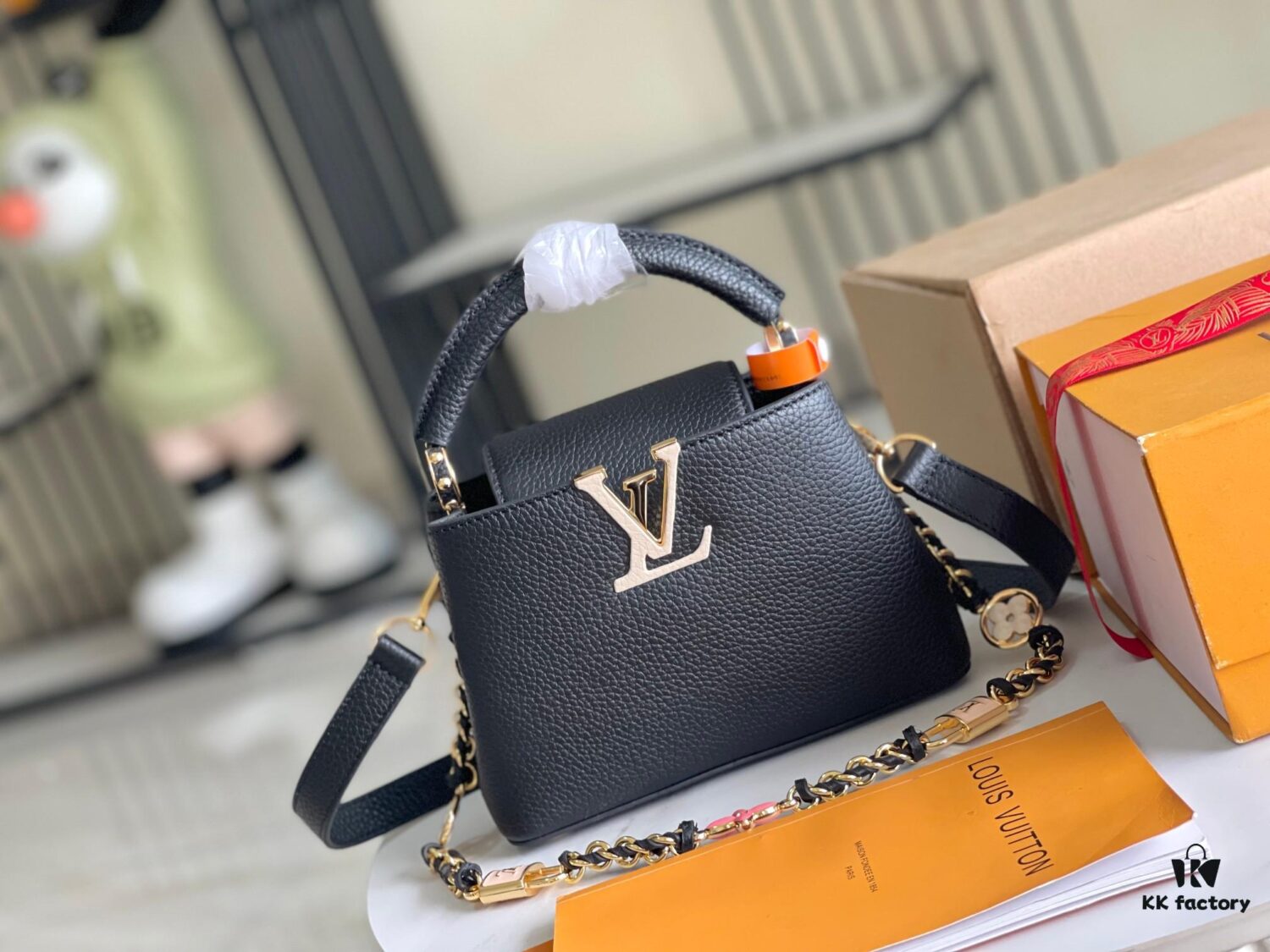693069006e68136f4d9a4c89 Top Grade Full Set Packaging 【Top Grade Original Factory Leather M23950💋 M23951 Black with White Gold Upgraded Hardware】【Capucines Mini Handbag】