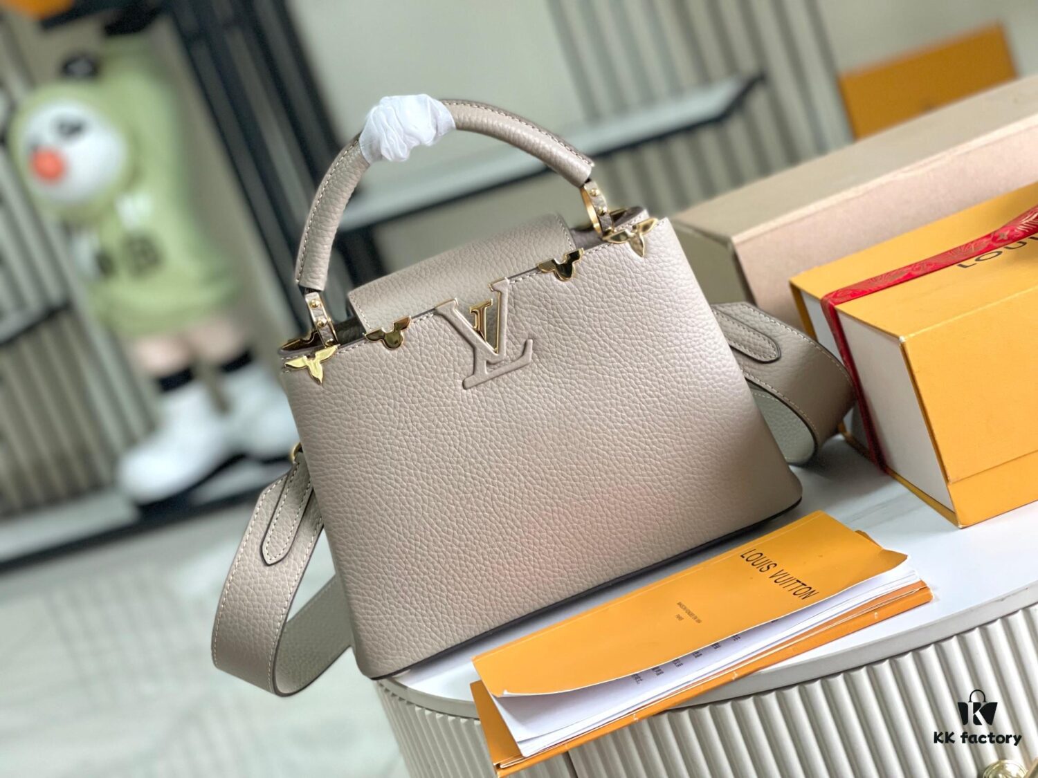 693069176e68136f4d9a4cac Top Grade Full Set Packaging 【Premium Original Factory Leather M24567💋 M23331 Elephant Gray Upgraded Hardware】 Capucines Small Handbag