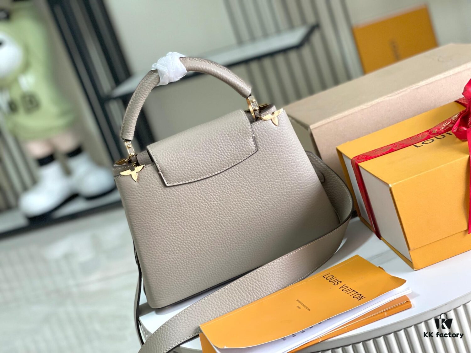 693069186e68136f4d9a4cb1 Top Grade Full Set Packaging 【Premium Original Factory Leather M24567💋 M23331 Elephant Gray Upgraded Hardware】 Capucines Small Handbag