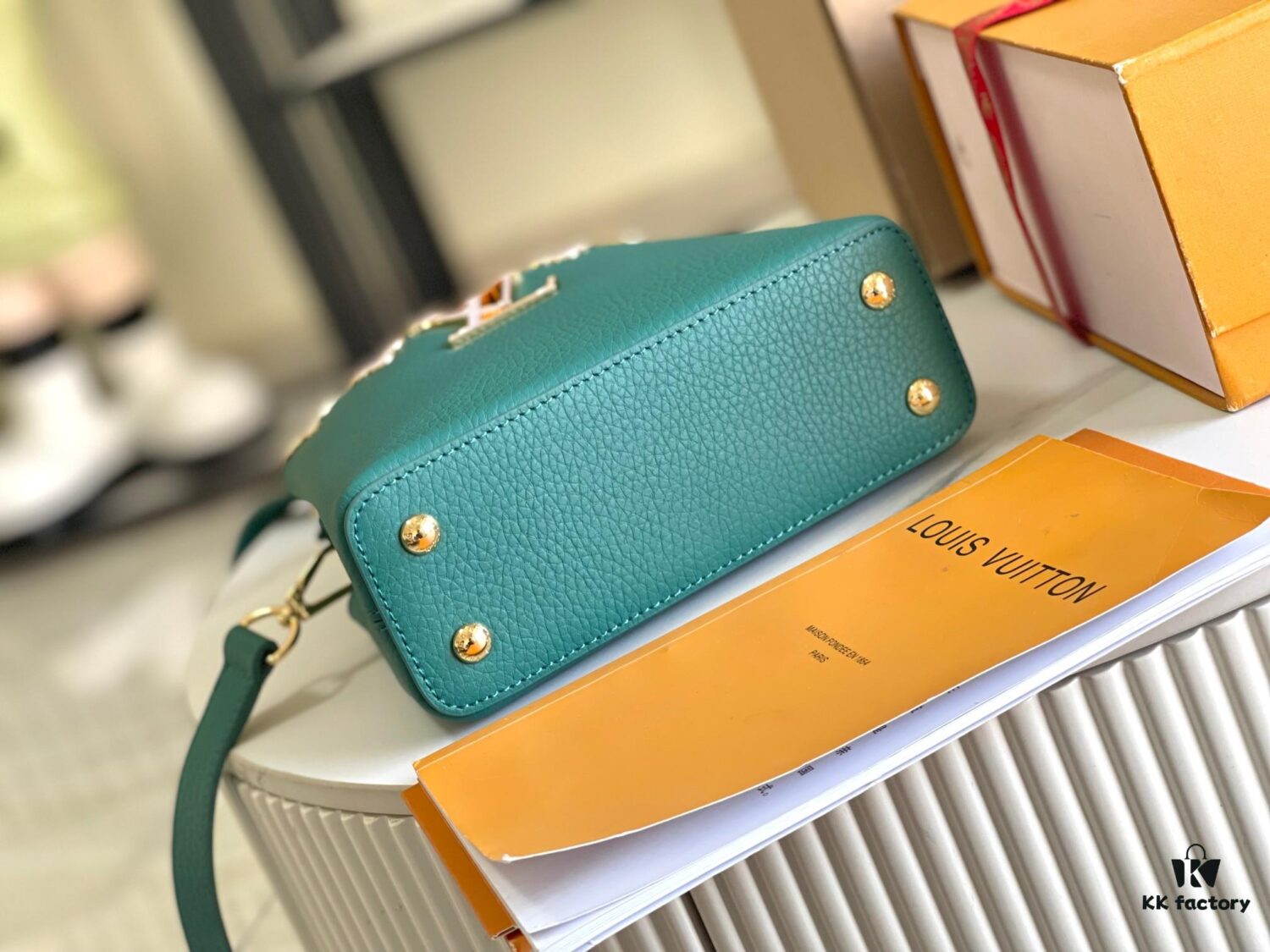 693069286e68136f4d9a4cc9 Capucines Mini Handbag Capucines Flower Crown Bag in Full-Grain Taurillon Leather with Monogram Flowers M23766 💋 M23330 Green White Shell