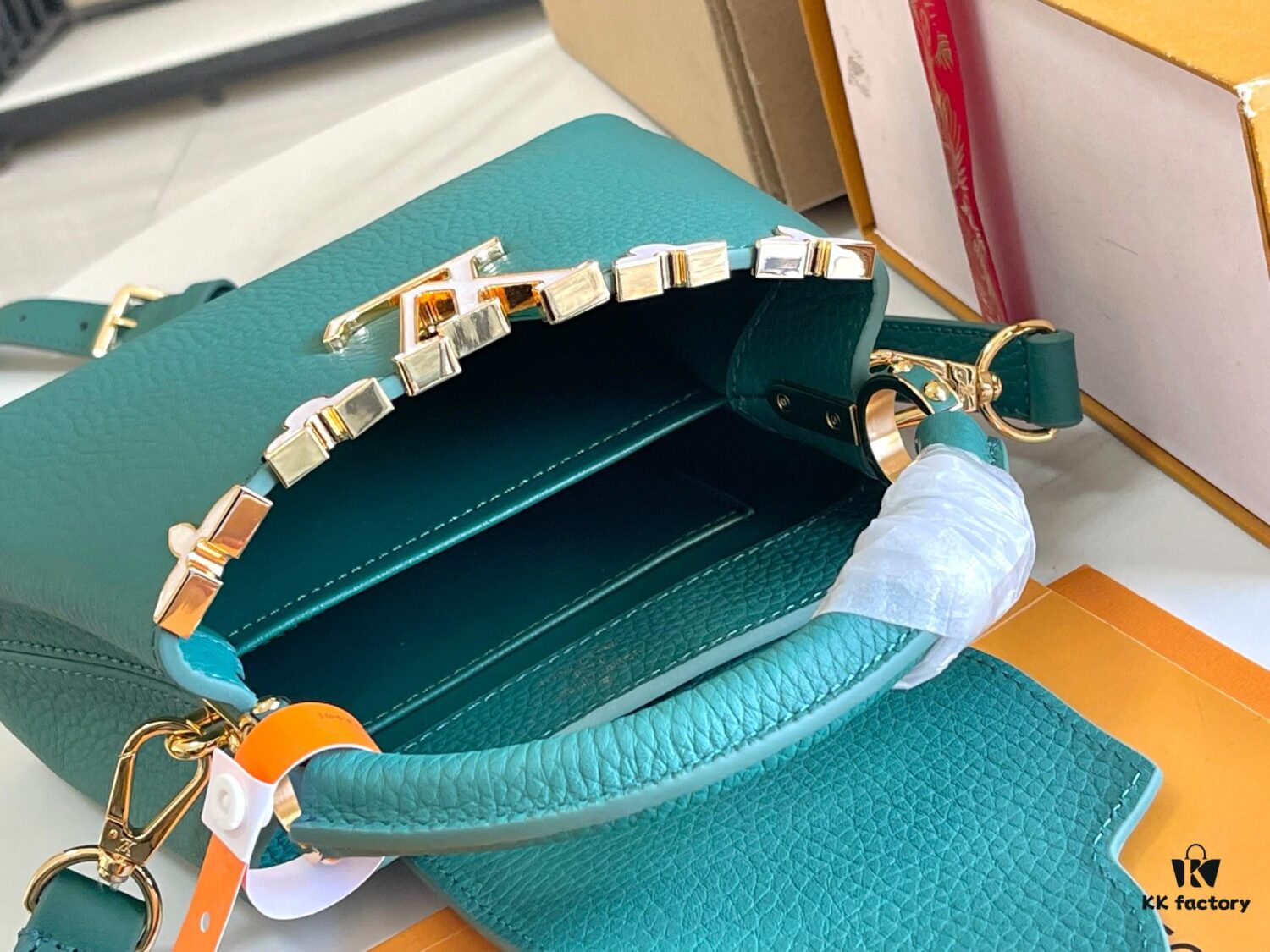 693069326e68136f4d9a4cdb Capucines Mini Handbag Capucines Flower Crown Bag in Full-Grain Taurillon Leather with Monogram Flowers M23766 💋 M23330 Green White Shell