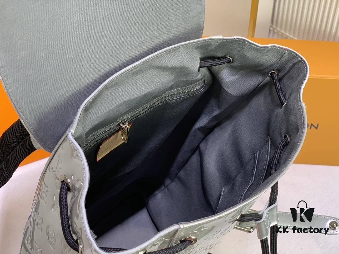 6930694d6e68136f4d9a4d12 M58756 M41379 Silver Shiny Christopher Small Backpack