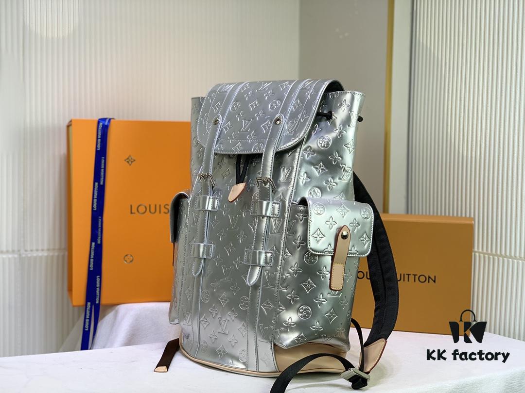 6930694e6e68136f4d9a4d14 M58756 M41379 Silver Shiny Christopher Small Backpack