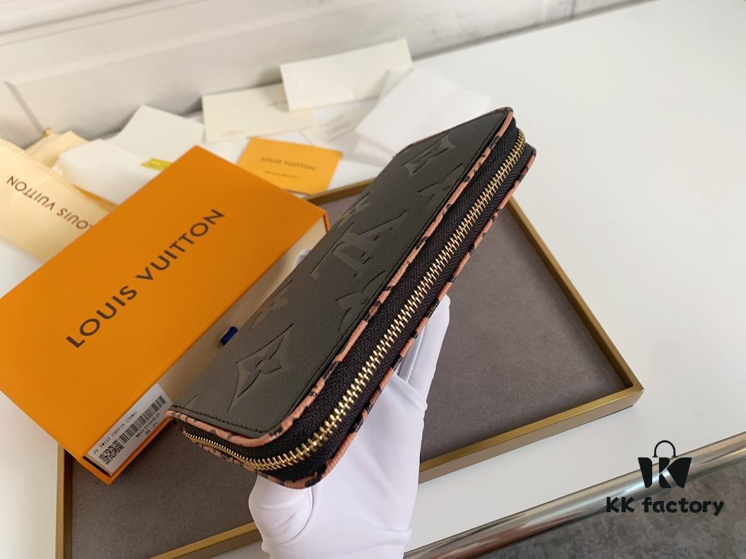 693069556e68136f4d9a4d21 Zippy Lockme Wallet in Soft Calfskin