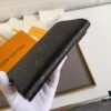 693069556e68136f4d9a4d23 Zippy Lockme Wallet in Soft Calfskin