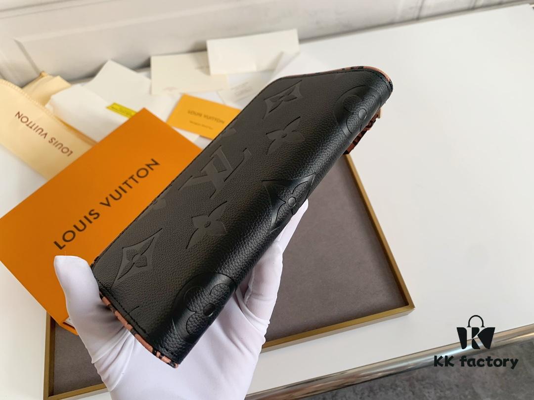 693069556e68136f4d9a4d23 Zippy Lockme Wallet in Soft Calfskin