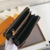 693069556e68136f4d9a4d24 Zippy Lockme Wallet in Soft Calfskin