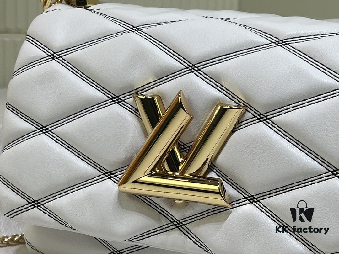 693069596e68136f4d9a4d2c M23689 Nicolas Ghesquière GO-14 Medium Handbag