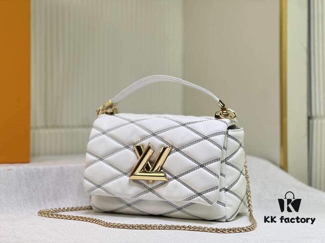 6930695a6e68136f4d9a4d2f M23689 Nicolas Ghesquière GO-14 Medium Handbag