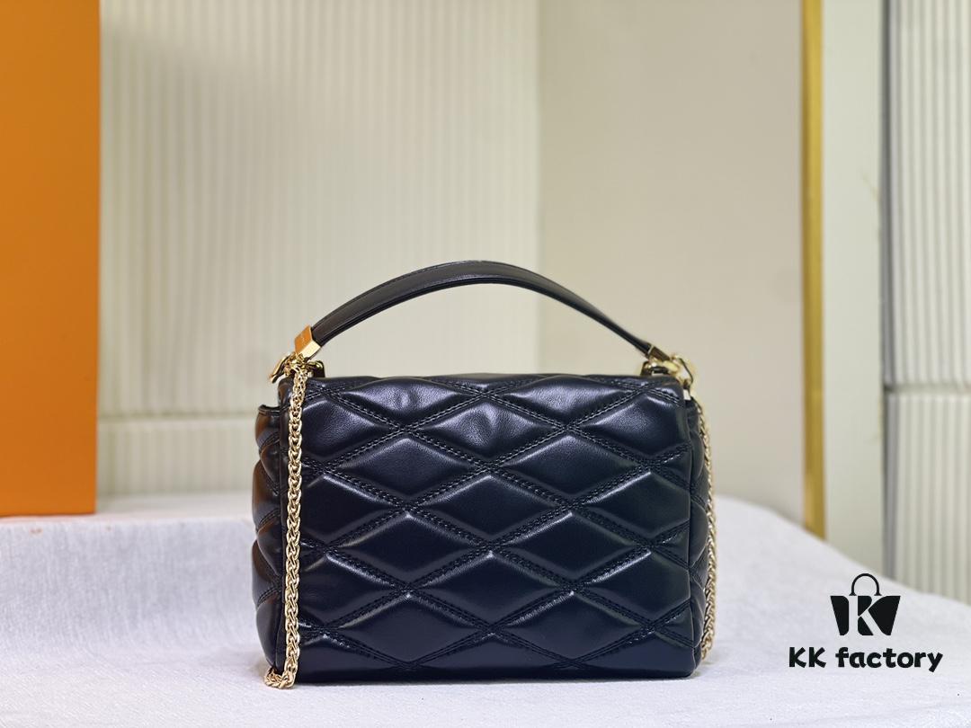693069636e68136f4d9a4d45 M23689 Nicolas Ghesquière GO-14 Medium Handbag