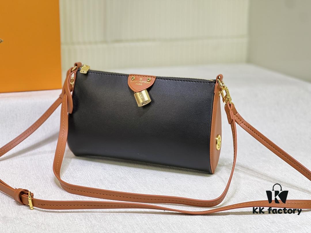 693069816e68136f4d9a4d83 Upgraded Original M47123 Latest Runway Style LV Lock Clutch Bag