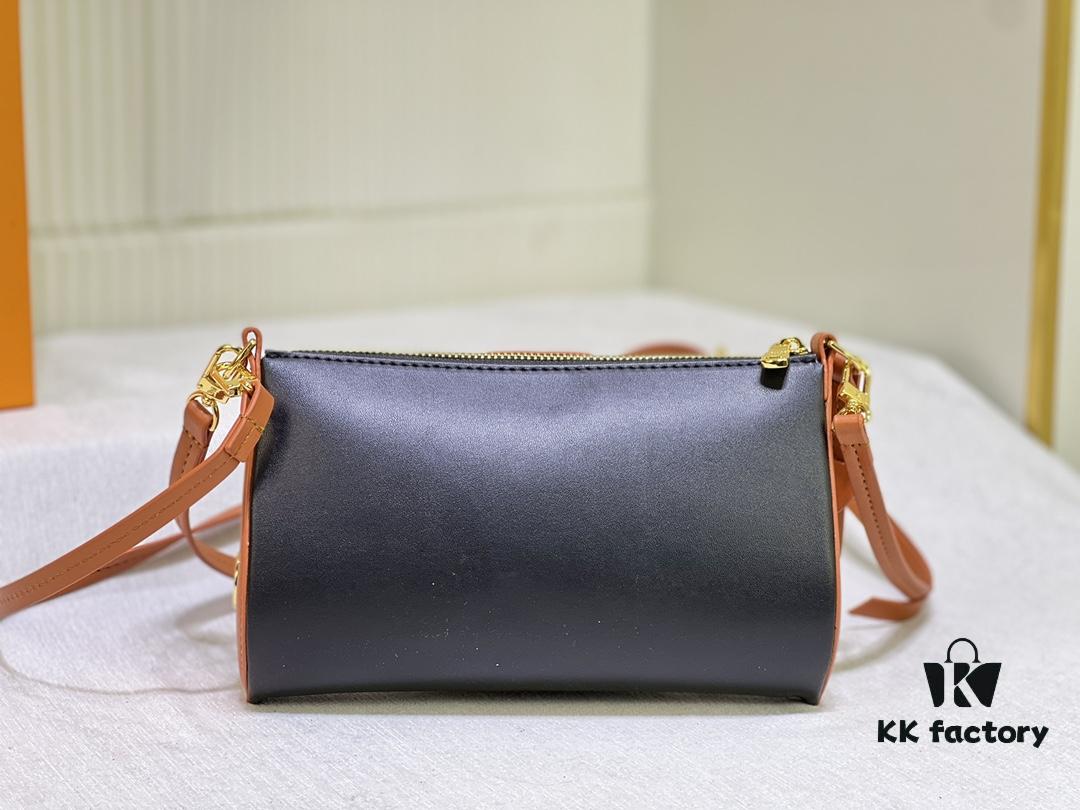 693069826e68136f4d9a4d87 Upgraded Original M47123 Latest Runway Style LV Lock Clutch Bag