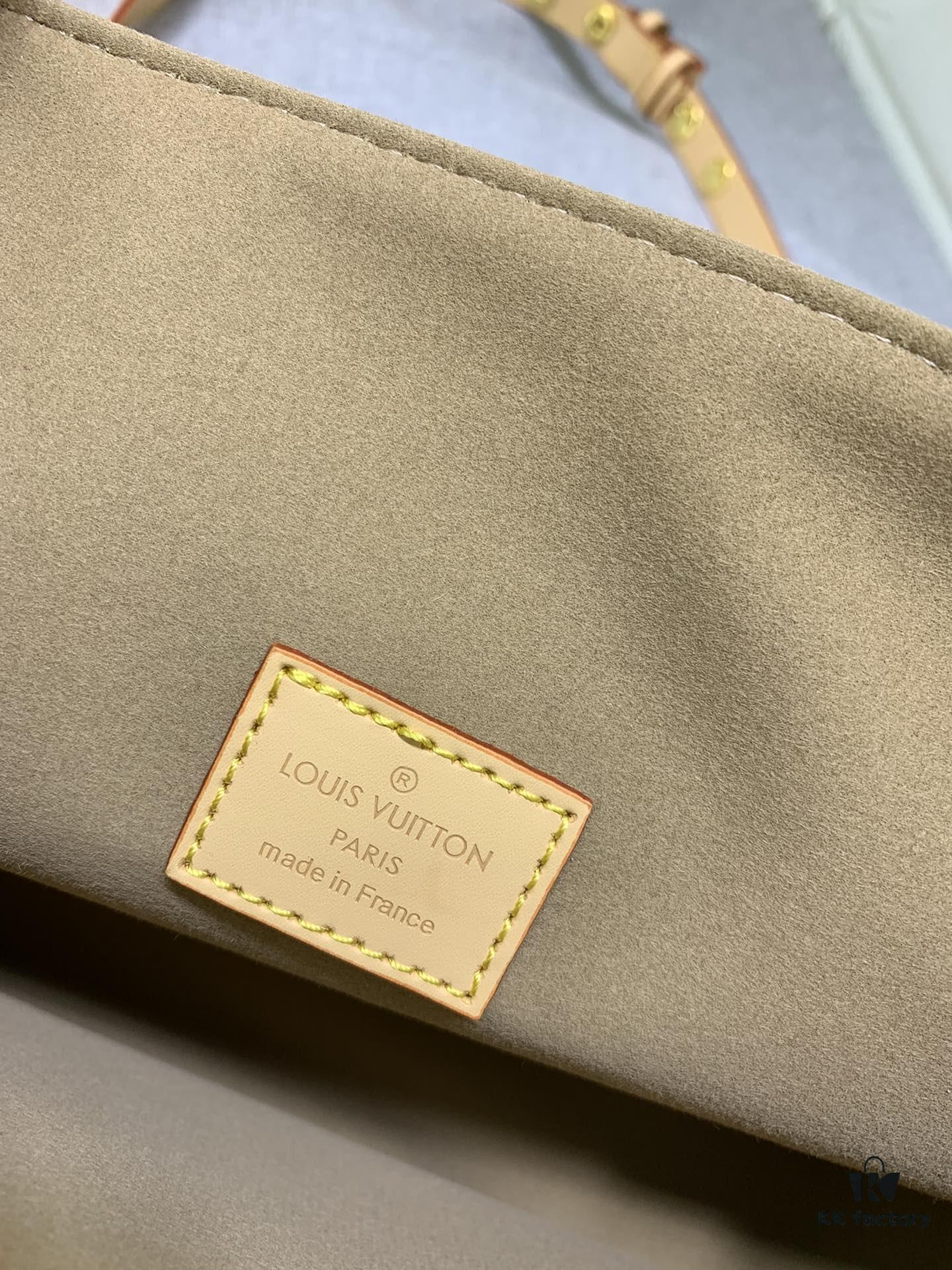 693069966e68136f4d9a4dae Upgraded Original M47149 Monogram Dauphine Soft Large Tote Bag