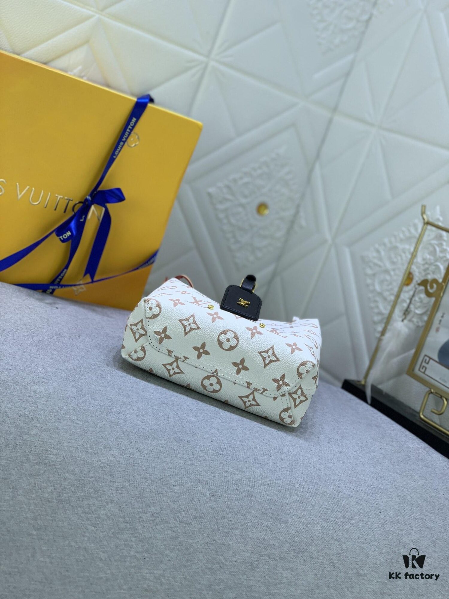 6930699a6e68136f4d9a4db3 Upgraded Original M46816 Yellow Flower Vintage Atlantis BB Handbag
