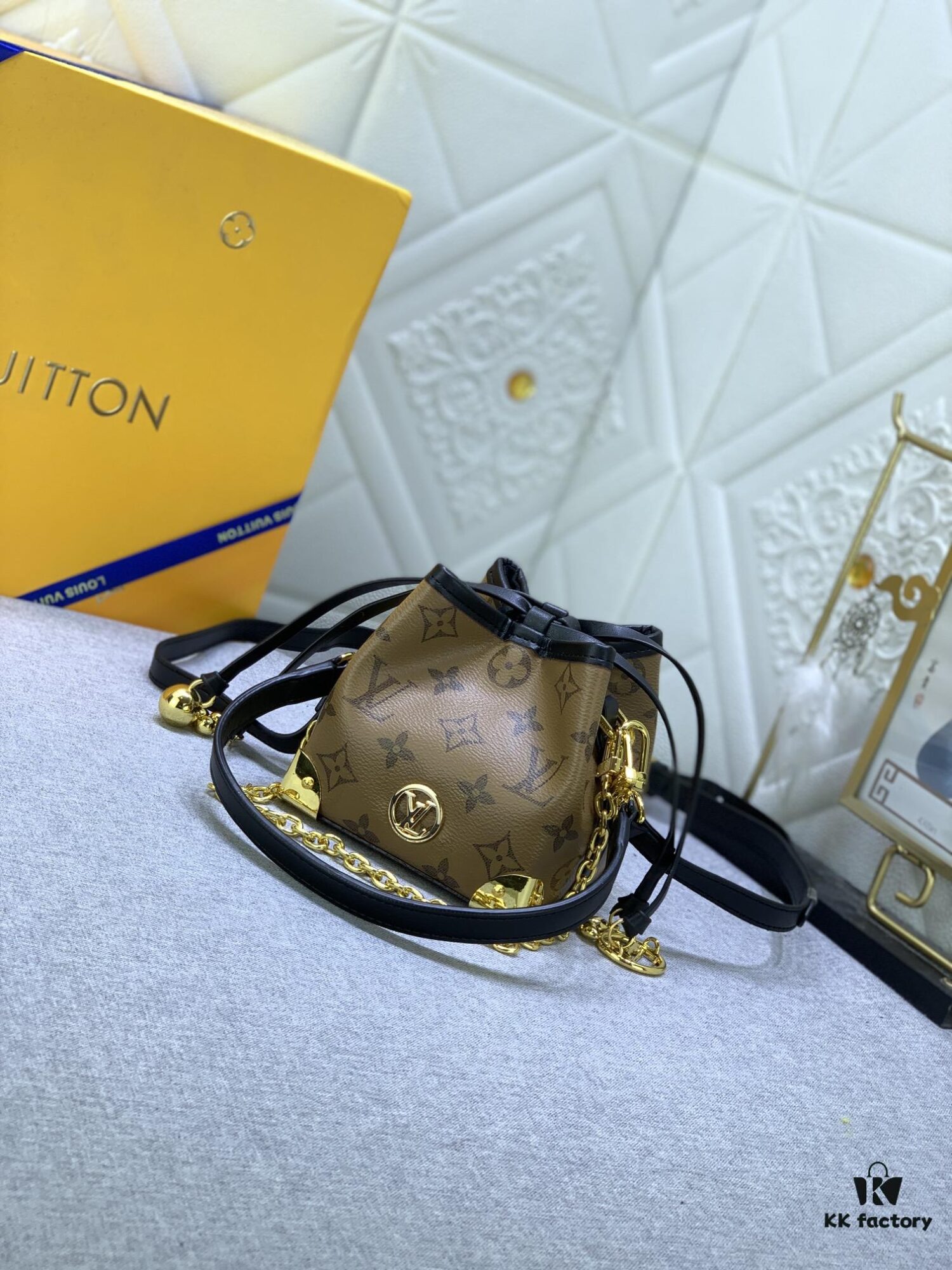 693069b96e68136f4d9a4ddd Upgraded Original M83227 White Color M82885 Mini Bucket Bag 'Shaomai' Series Online Only Handbag M82885 Yellow Flower (Shaomai Bag)