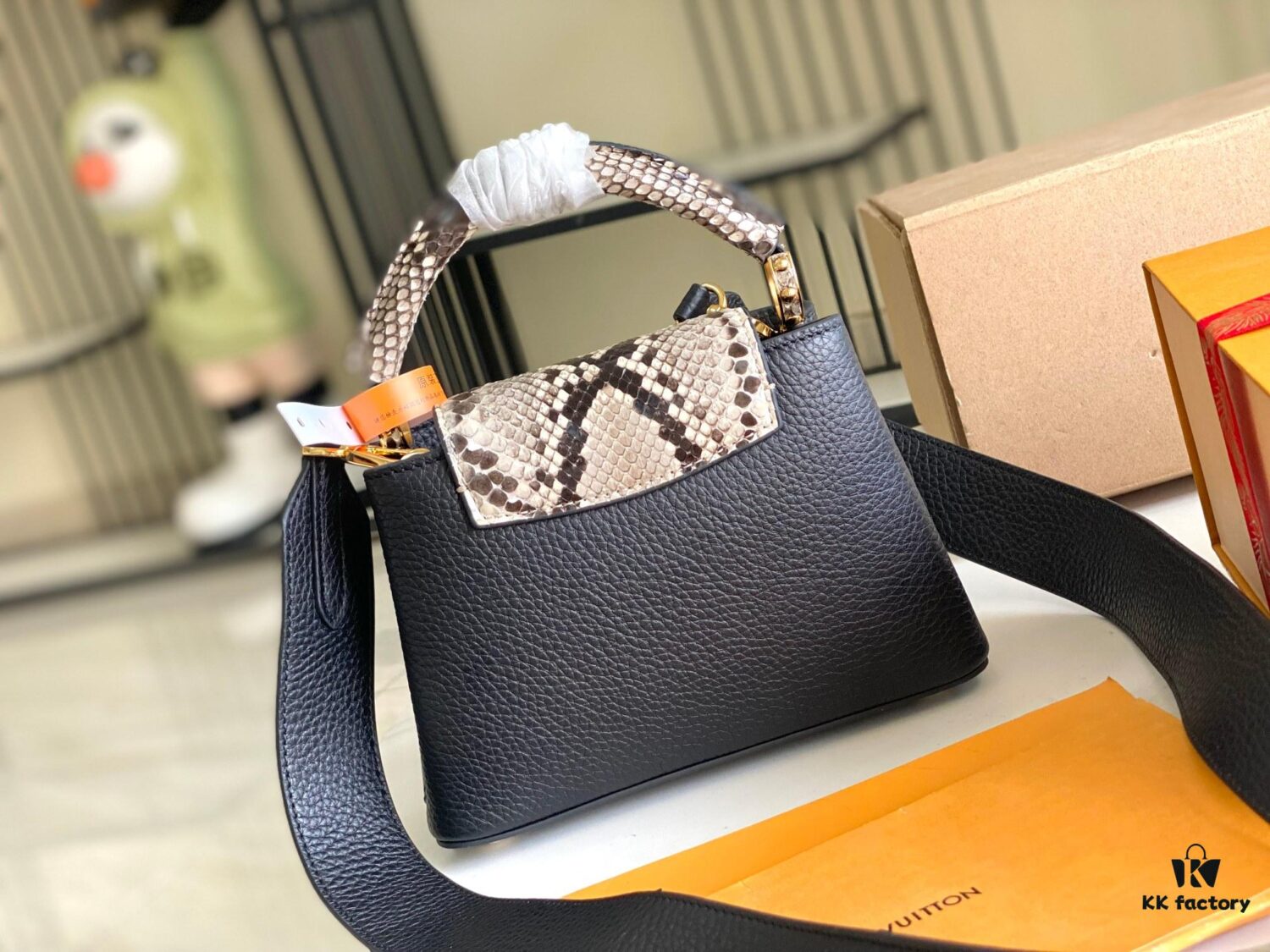 693069c06e68136f4d9a4de4 Top Grade Full Set Packaging 【Premium Original Factory Leather💋 M95509 Shiny Snake Skin, Black with Python Gold Clasp】 Mini Size