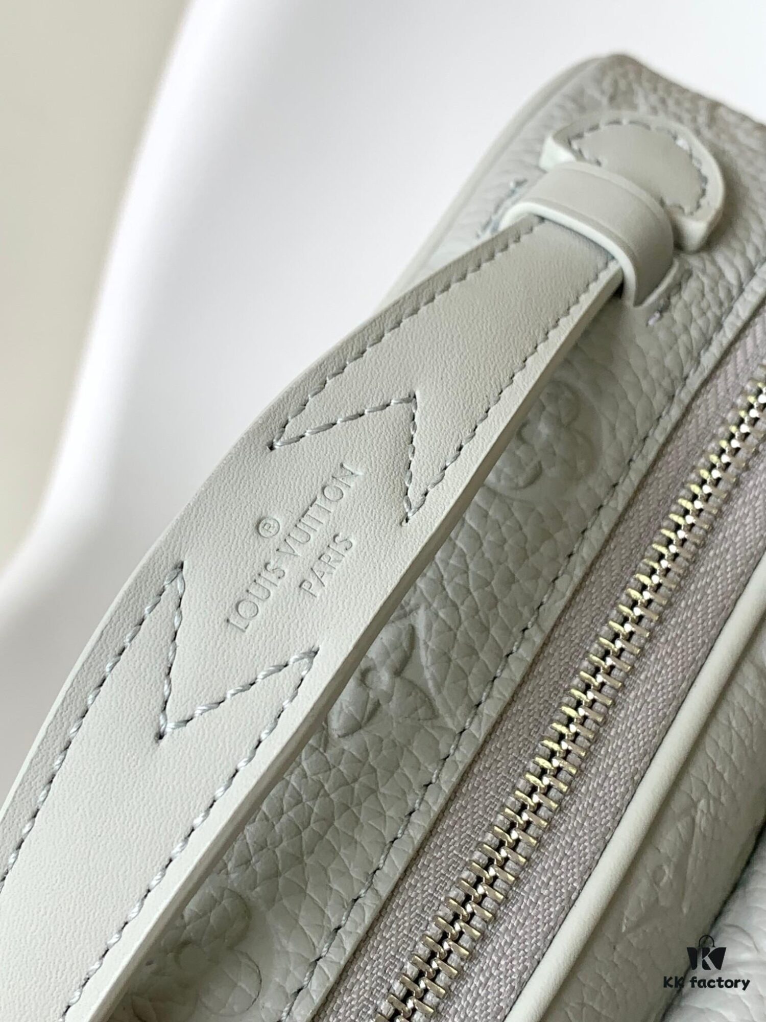 693069da6e68136f4d9a4e0c Top Quality Original Copy New Arrival M23152 Gray Full Leather Embossed Messenger Bag Series - This S Lock Messenger Bag Crafted from Soft Taurillon Leather in Elegant Black with the Brand's Iconic Monogram Embossing