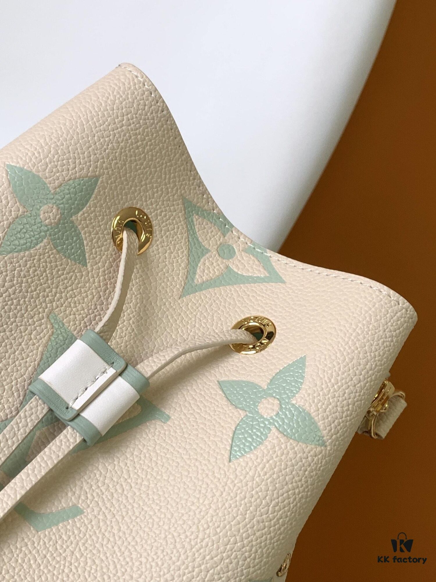 69306a146e68136f4d9a4e83 M24048 Top Quality Original Design NeoNoe BB Bag in Spring New Color