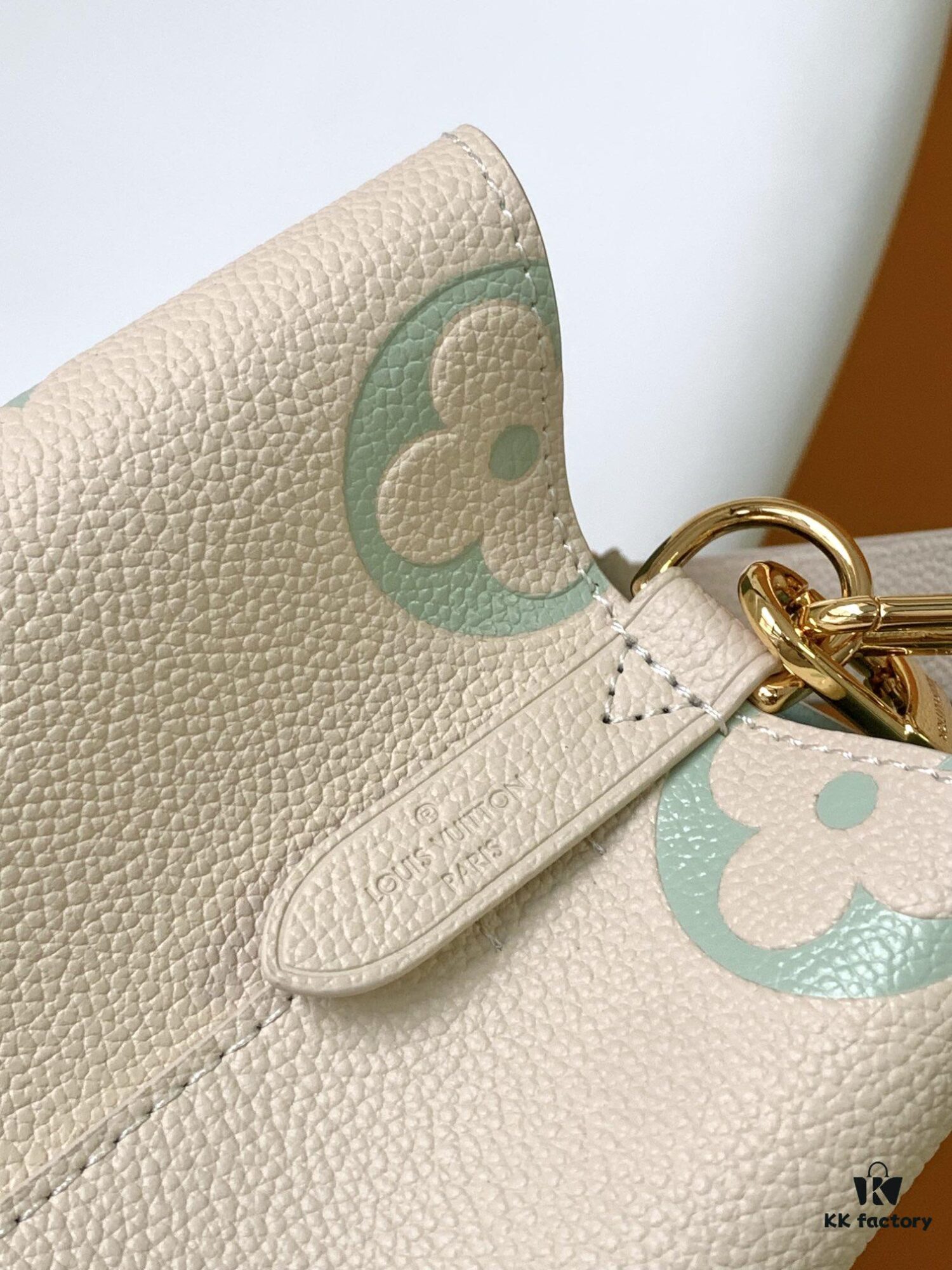 69306a156e68136f4d9a4e84 M24048 Top Quality Original Design NeoNoe BB Bag in Spring New Color