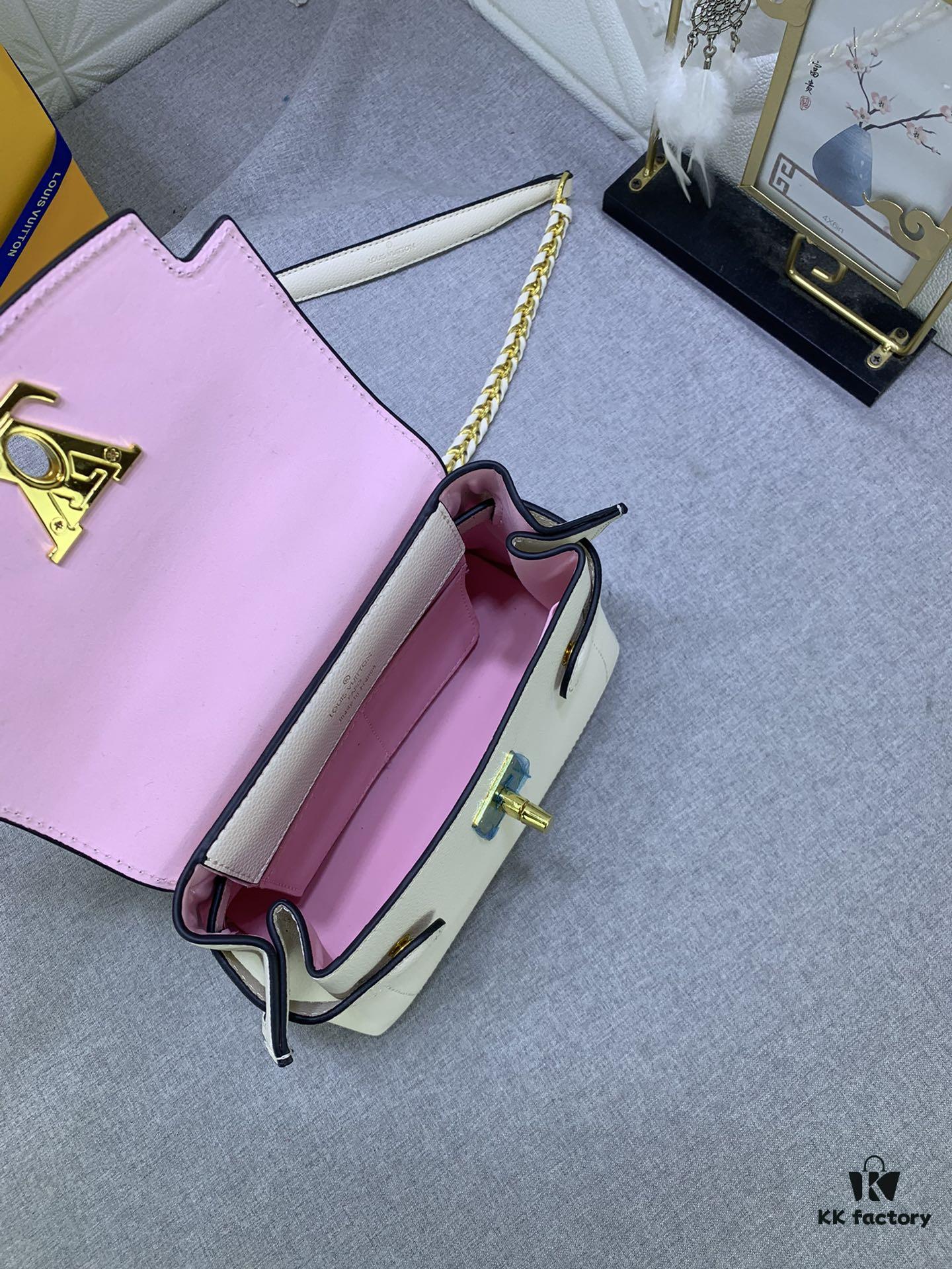 69306a1e6e68136f4d9a4e98 Upgraded Original M22626 M21088 M21052 M20997 This Season, the Compact Lockme Ever Mini Bag Features Fashionable New Hues in Grained Calfskin Leather